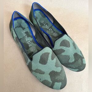 Rothy’s The Almond Loafer in Camo Green. Size 10